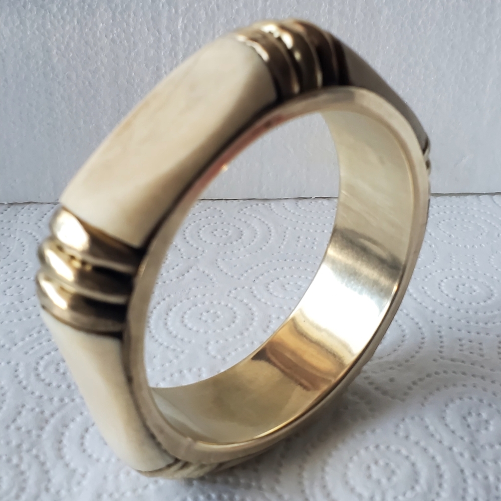 RARE FIND Vintage Carol for Eva Graham bone and Brass cuff 1970s bracelet.